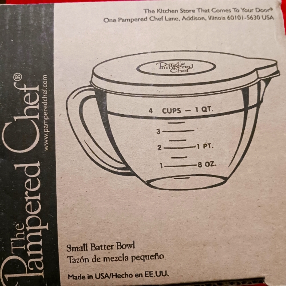 Pampered Chef Small Batter Bowl - NEW
